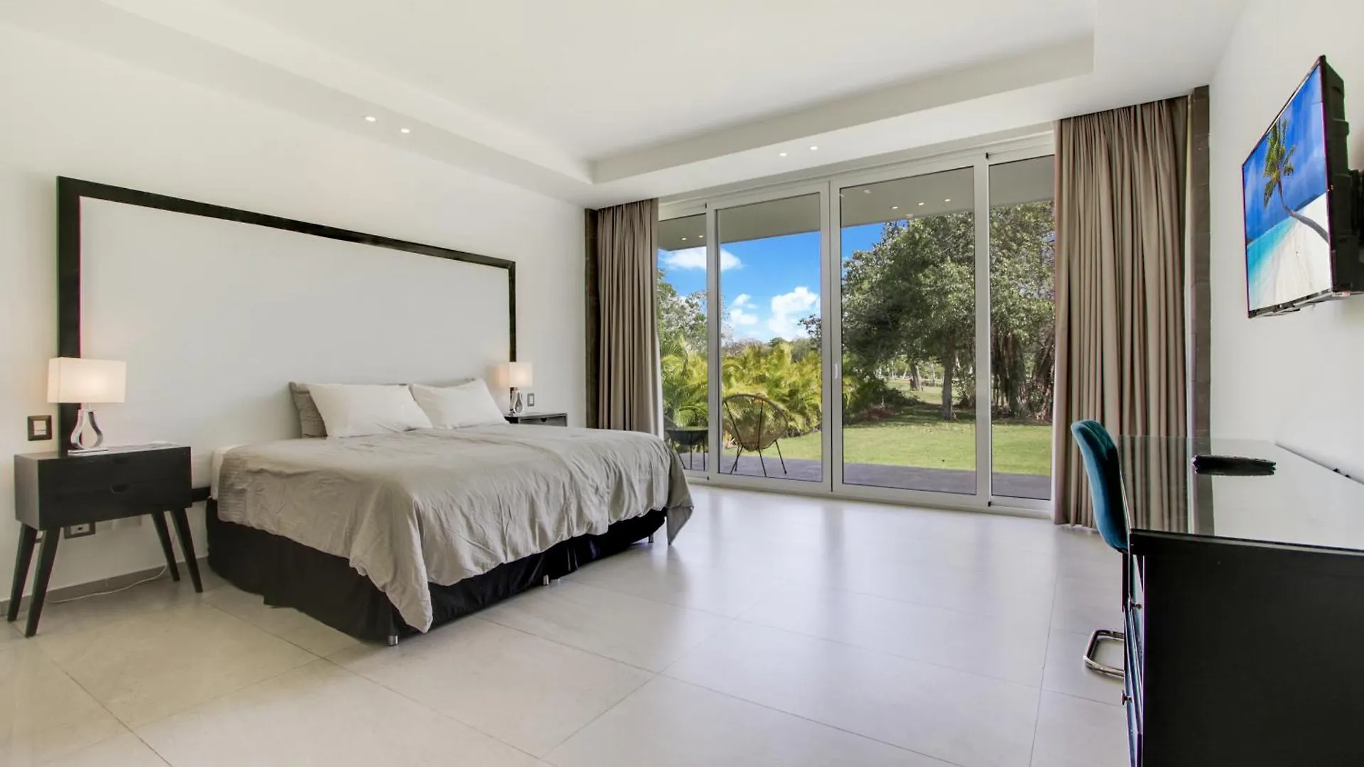 Modern Brand New Villa With Pool, Jacuzzi, Chef At Cocotal Golf & Country Club Punta Cana