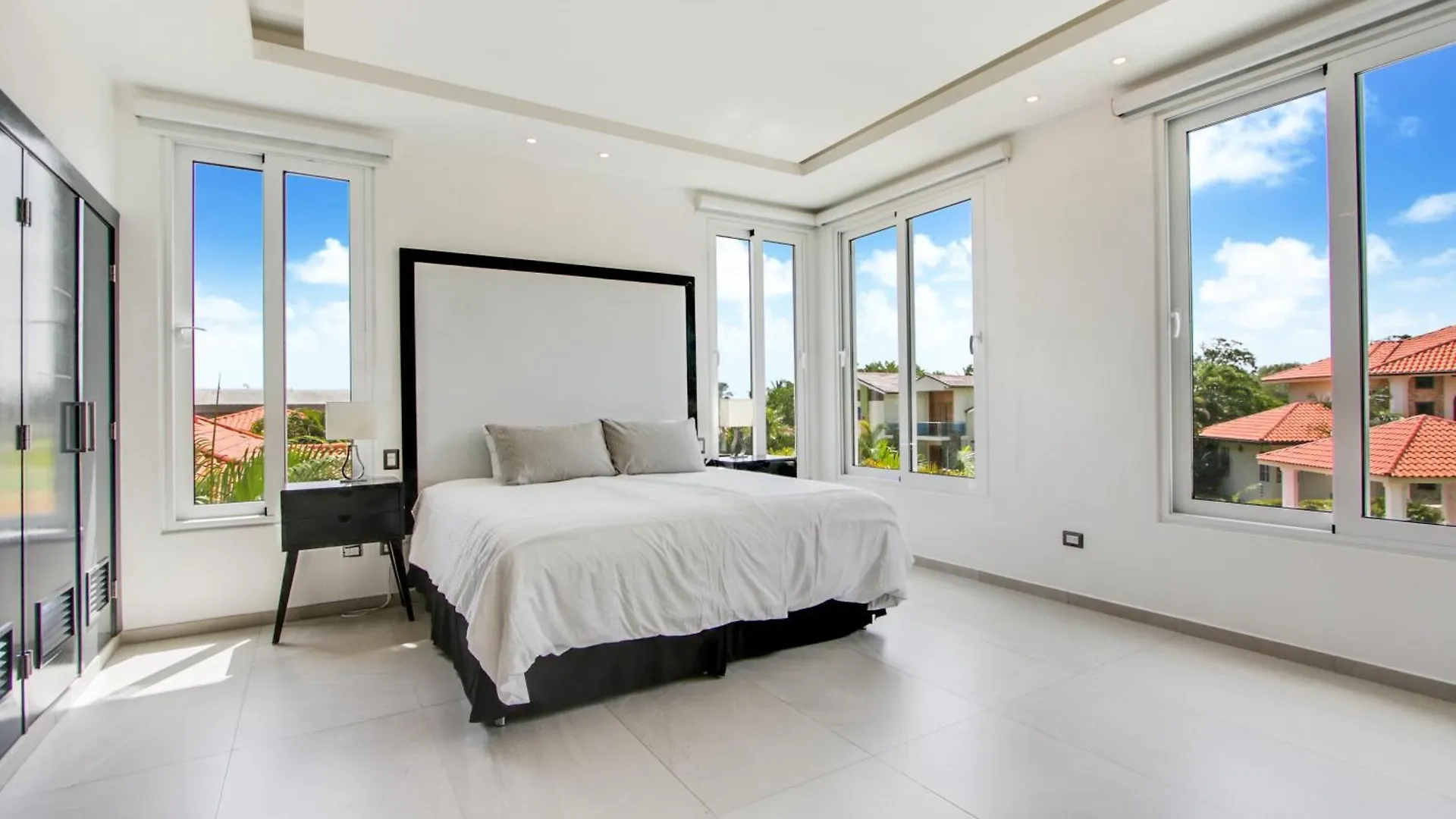 Modern Brand New Villa With Pool, Jacuzzi, Chef At Cocotal Golf & Country Club Punta Cana