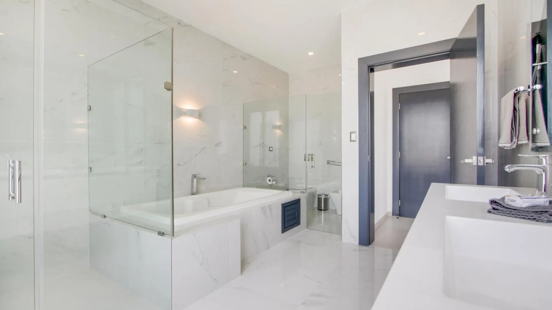 Modern Brand New Villa With Pool, Jacuzzi, Chef At Cocotal Golf & Country Club Punta Cana
